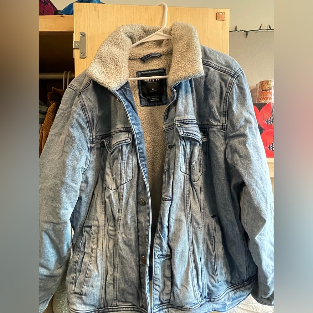 Hollister Jean Jacket (XL)